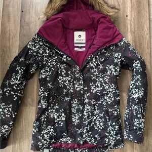 Roxy Women's Small Black Floral Snowboard Jacket EUC